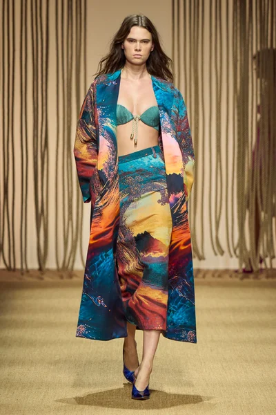 Look 34